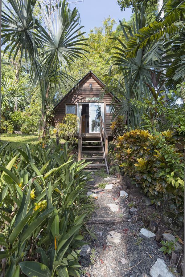 Hotel Hacienda Tijax Jungle Logde Rio Dulce Town Exterior foto
